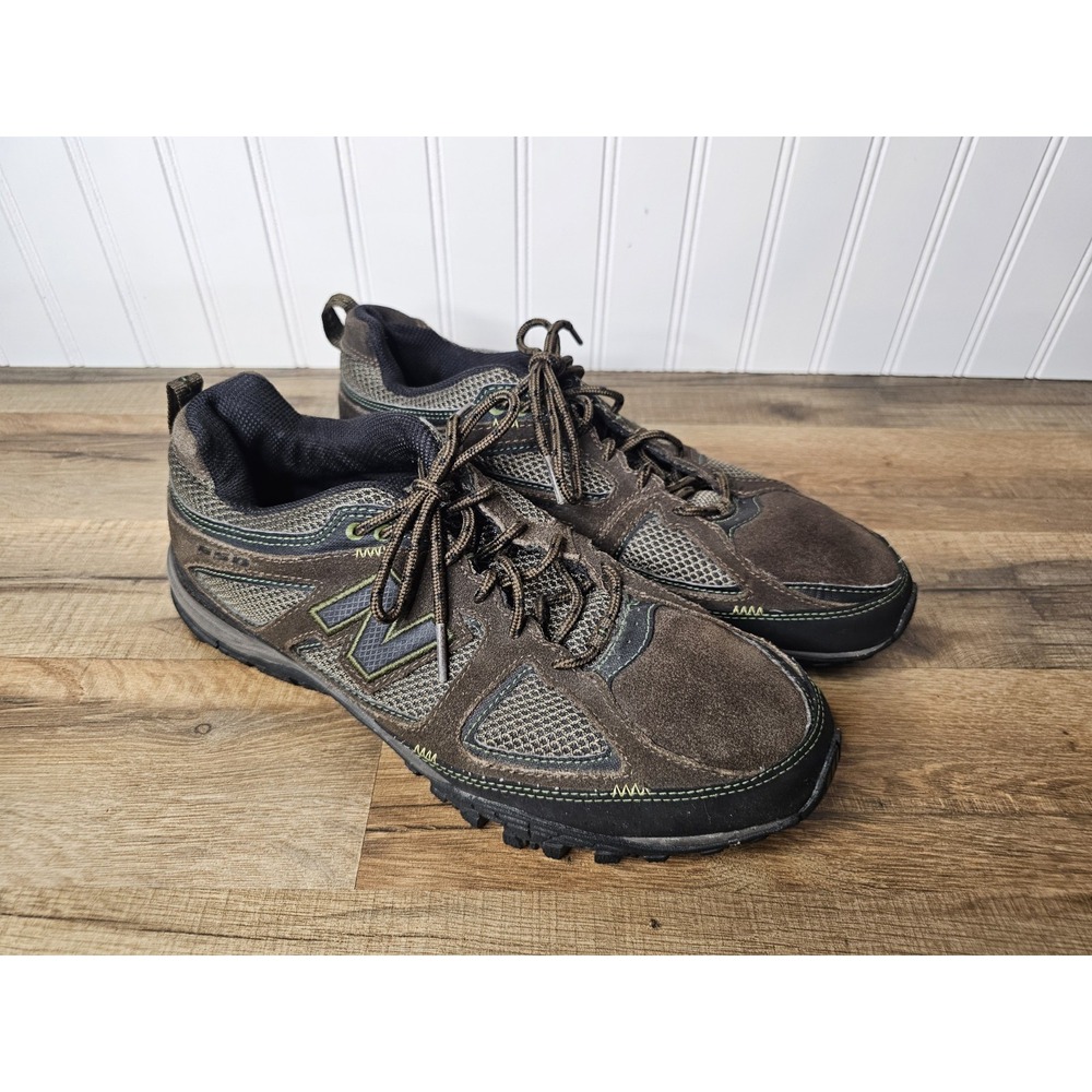 New Balance Men's Suede Trail Hiking Sneakers MO650DB Size 10 Grip Comfort